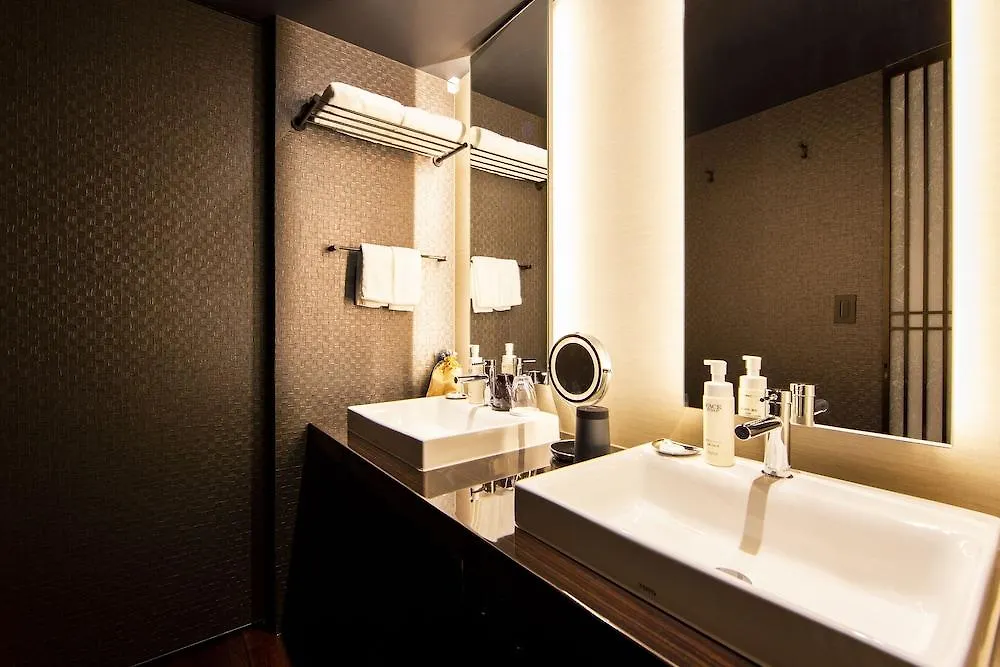 Prostyle Ryokan Yokohama Bashamichi